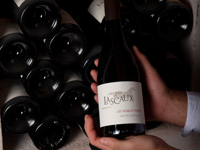 bouteille de vin rouge du Pic Saint-Loup